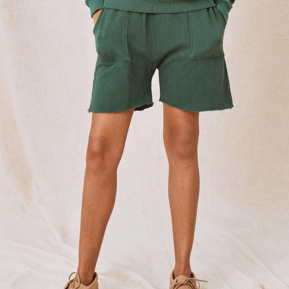 The Great Patch Pocket Sweatshort- PLMLE - Picture 3 of 4